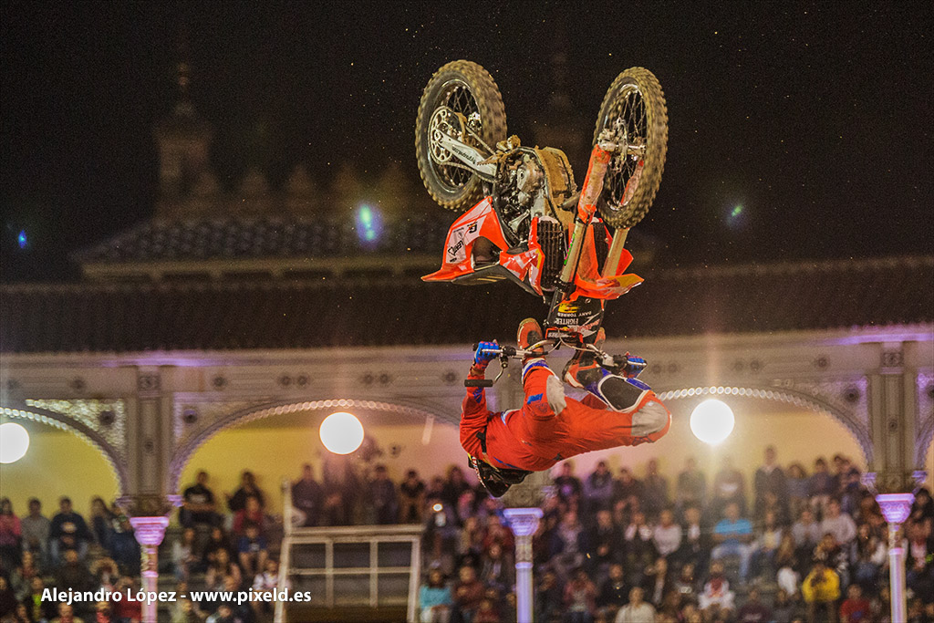 Red Bull X-Fighters 13